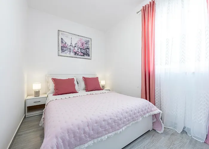 Lana شقة مْليني