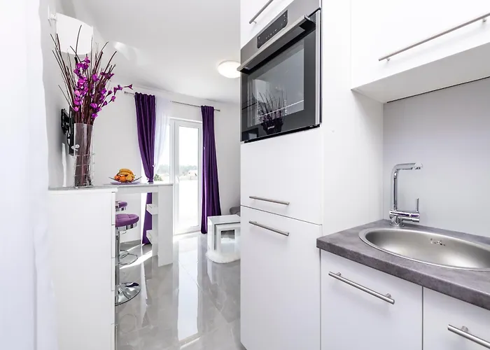 Lana شقة مْليني